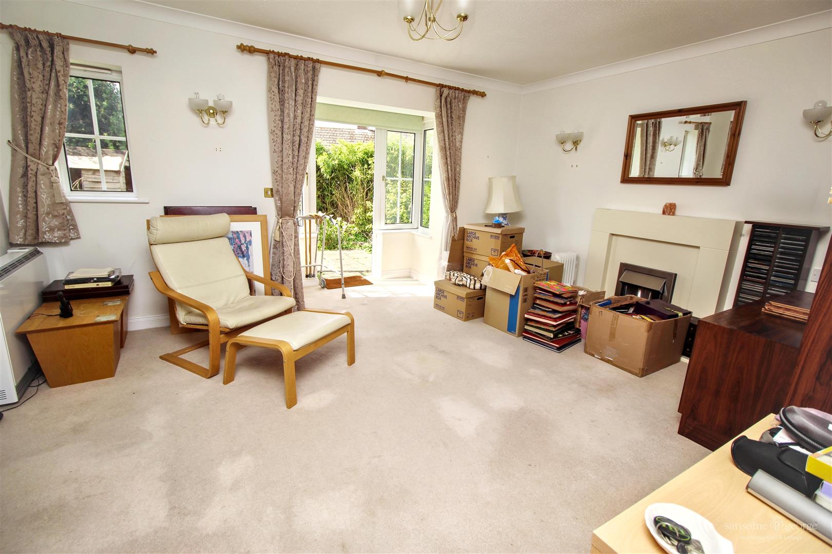 2 bed property in Park Lane, Reading